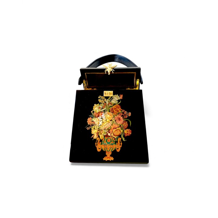 RENÉ pochette scultura