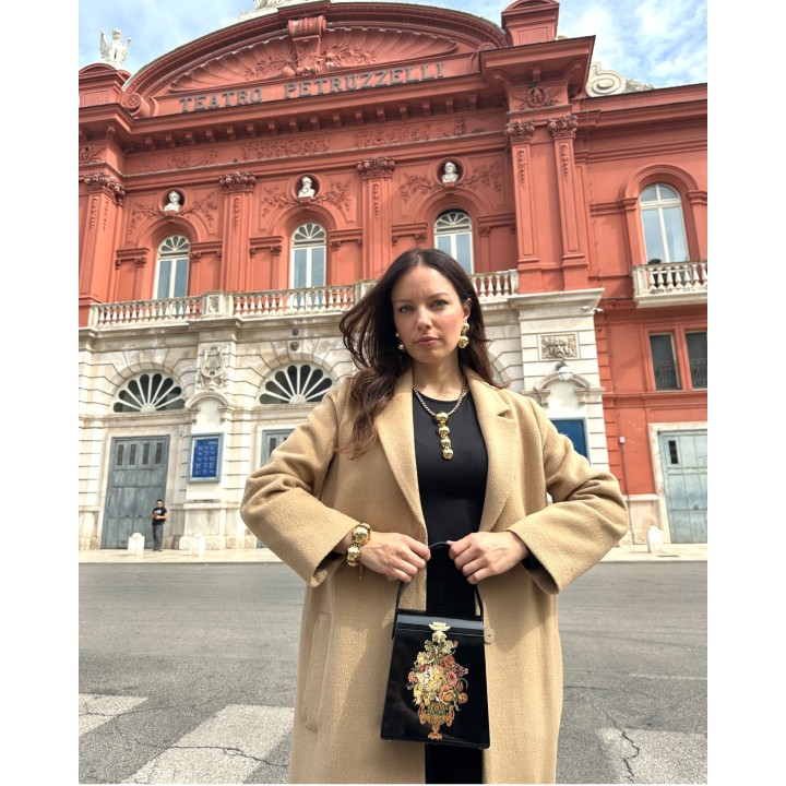 RENÉ pochette scultura